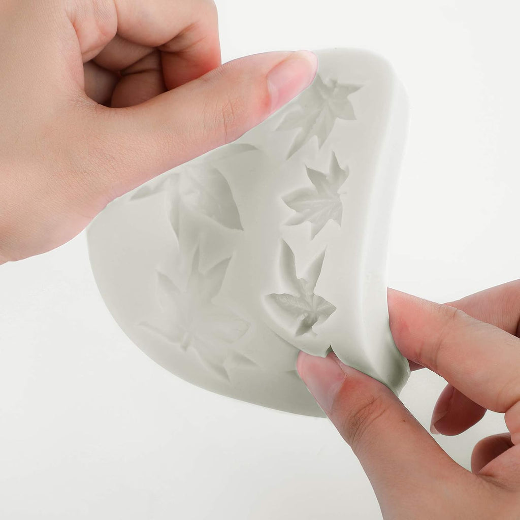 Patelai 2 Pieces Weed Leaf Cake Mold Pot Leaves Silicone Mold for Weed Leaf Theme Cake Decoration, Chocolate Gummy Candy Brownies Polymer Clay Cookie Sugar Craft(Gray)