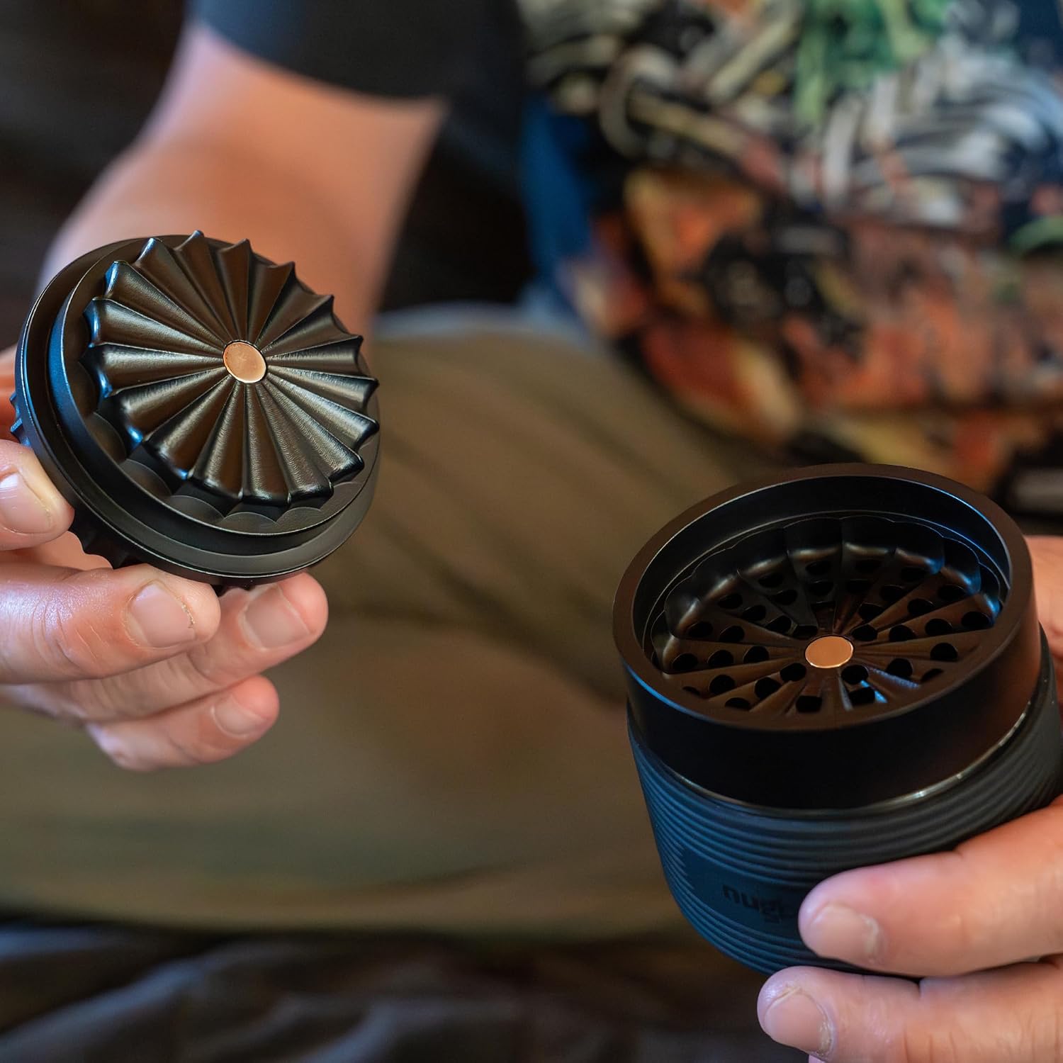 Herb & Spice Grinder | Toothless Mill | Non-Stick Ceramic Coating | Glass Chamber | Storage Compartment | Screen Free | Fluffy Grind | Kitchen Tool