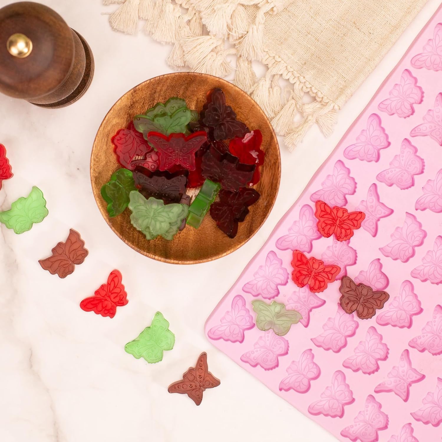 Marijuana Cannabis Hemp Leaf Silicone Molds with 70 Cavities Shaped for Pot Chocolate Candy Gummy, Flower