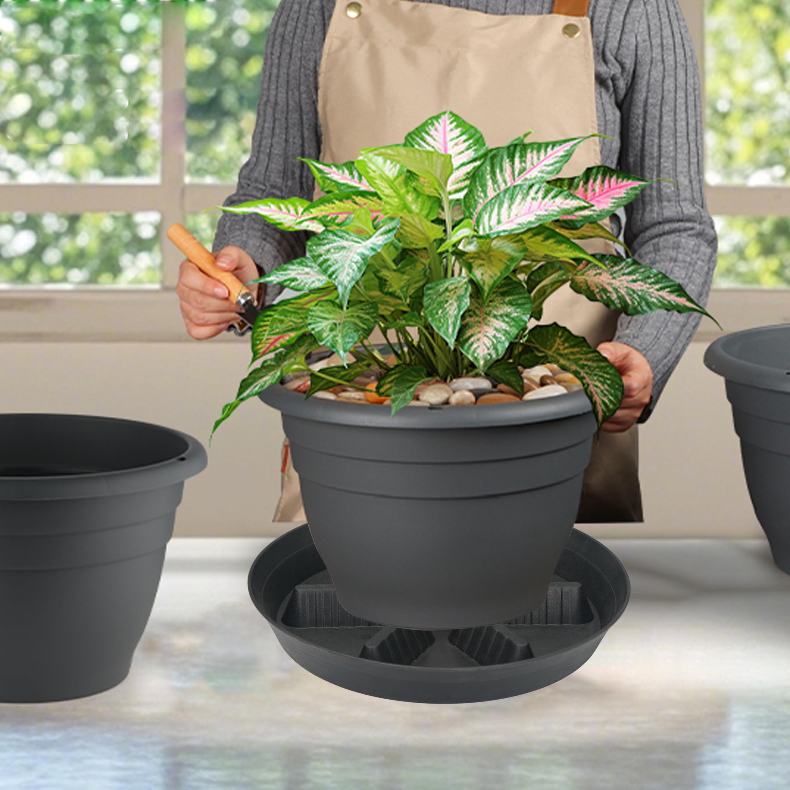 4 Pack Plant Saucer 8 inch, 10 12 14 17 inch, Plant Stand Plastic Plant Saucers for Indoors Outdoor, Heavy Duty Flower Planter Drip Trays for Pots, Pot Saucers for Plants, Grow Bags Saucers