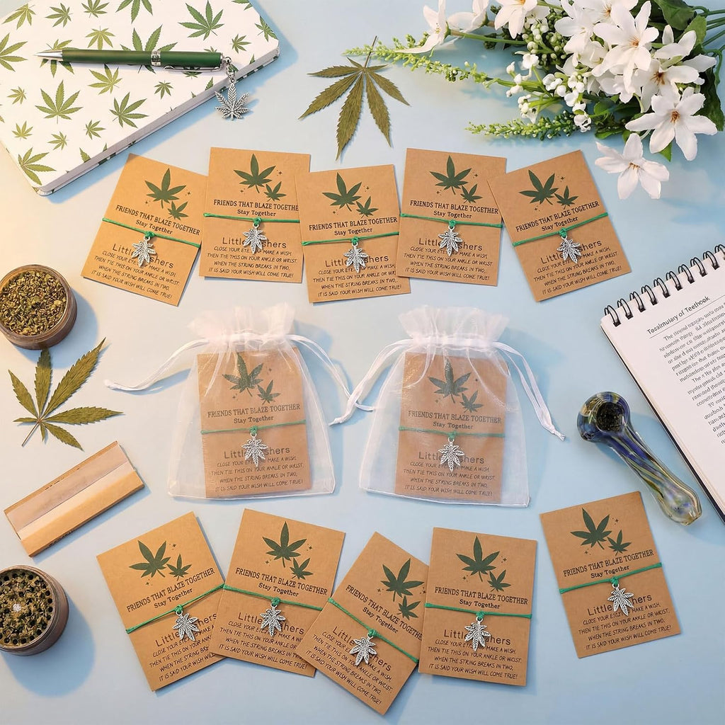 Equsion 12 Sets 420 Weed Gift Weed Bracelets with 12 Card 12 Organza Bags Leaf Pendant Bracelets 420 Party Favors for Women Men Jamaica Favors for Adults Party Accessories